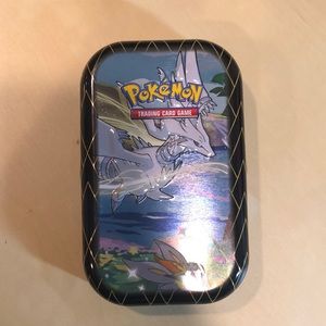 Pokémon Shining Fates Tin